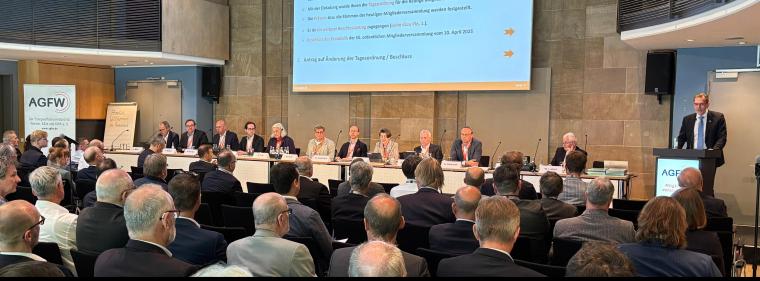 Enerige & Management > Personalie - Kontinuität und Veränderungen beim AGFW