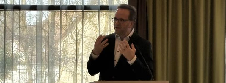 Enerige & Management > E-World 2026 - &bdquo;Bürokratieabbau ist anstrengend&ldquo;